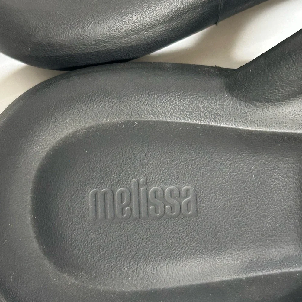 Melissa Shoes Womens Size 7 Flip Flops Sandals 38 EUR Vegan Rubber